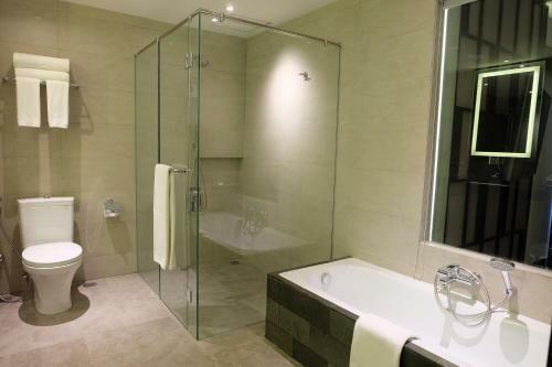 Hotel Royal Tulip Darmo Surabaya