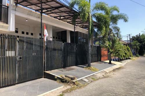 Hotel Oyo 3966 Jemur Residence Syariah