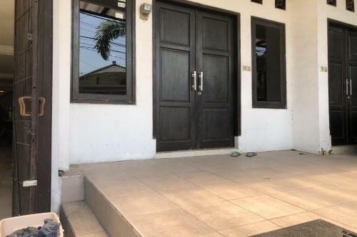 Hotel Oyo 3966 Jemur Residence Syariah