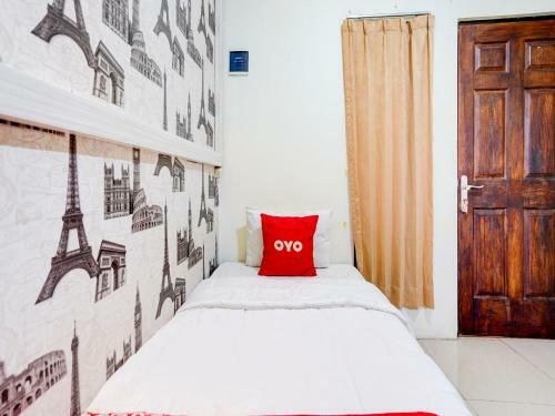 Hotel Oyo 90606 Glass House Citraland