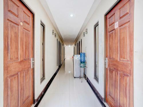 Hotel Oyo 90606 Glass House Citraland