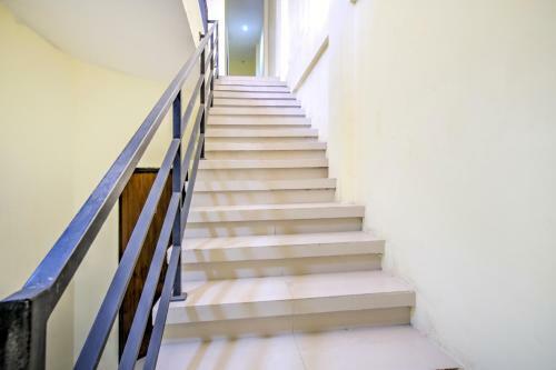 Oyo 2509 Hotel Tebel 19