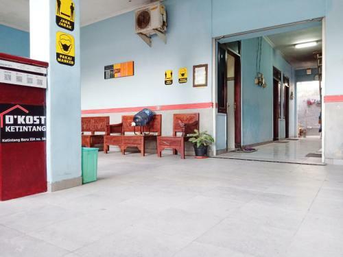 Hostal D'kost Ketintang