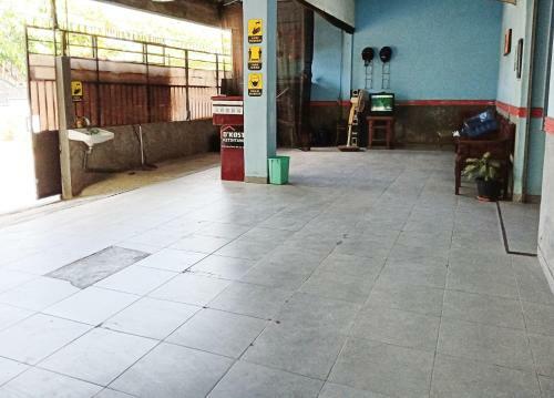 Hostal D'kost Ketintang