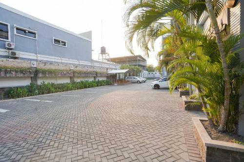 Hotel Vaccinated Staff - Oyo 2075 Graha Marina