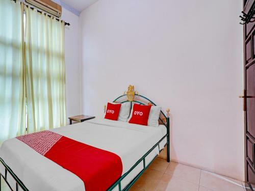 Hotel Oyo 90605 Ketintang Baru 1 Residence