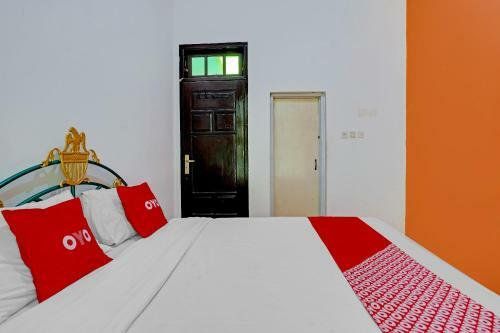 Hotel Oyo 90605 Ketintang Baru 1 Residence