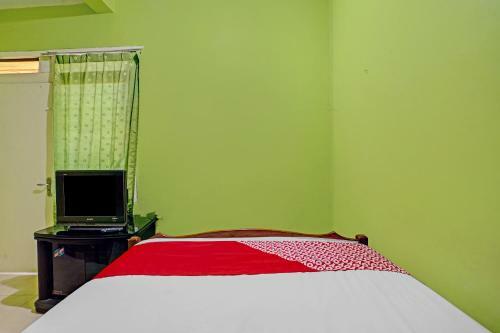 Hotel Oyo 90605 Ketintang Baru 1 Residence