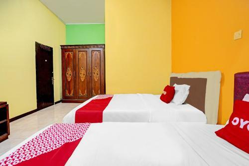 Hotel Oyo 90605 Ketintang Baru 1 Residence
