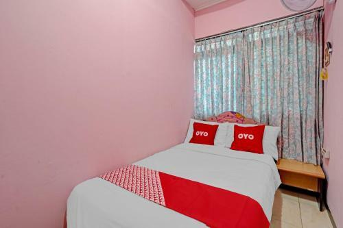 Hotel Oyo 90605 Ketintang Baru 1 Residence
