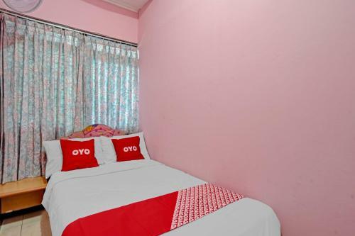 Hotel Oyo 90605 Ketintang Baru 1 Residence