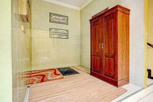 Hotel Oyo 90605 Ketintang Baru 1 Residence
