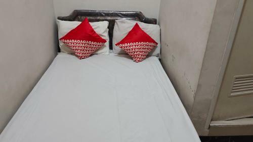 Hotel Oyo 91099 Krukah Residence