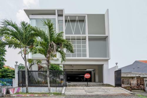 Hotel Oyo 90935 Rumah Kost Metroliving