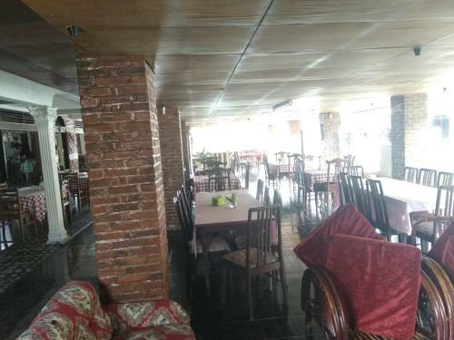 Hostal Bernard Guest House & Resto Redpartner
