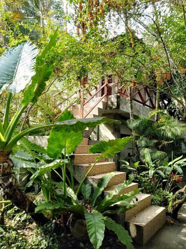 Hostal Bagus Bay Homestay