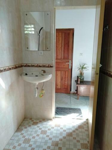 Hostal Bagus Bay Homestay