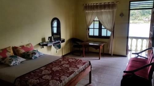 Hostal Sibayak Guesthouse