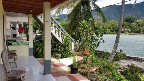 Hostal Sibayak Guesthouse
