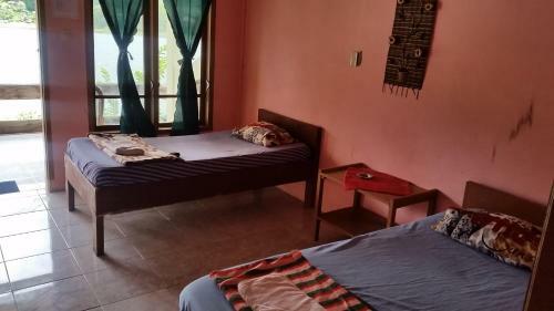 Hostal Sibayak Guesthouse