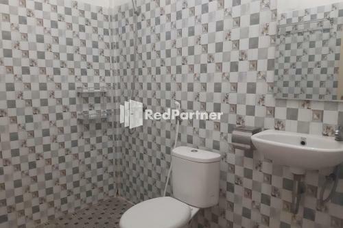Hotel Laster Jony's Guesthouse Samosir Redpartner
