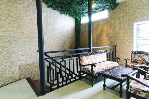 Hostal Labuana Homestay & Cafe Garden