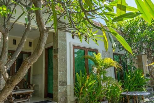 Hostal Tmn Damai Guest House
