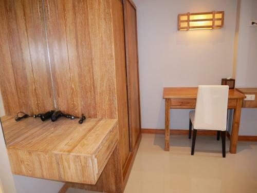 Hotel Look At Home Lamphun