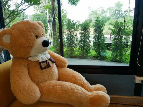 Hotel Look At Home Lamphun