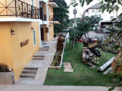 Hotel ??????????????? (resort At Lampang)