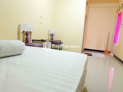 Hotel Boarding House Syariah Mm Bone Redpartner