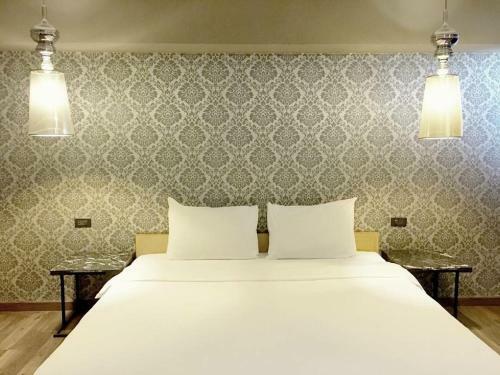 Hotel Diary Suite