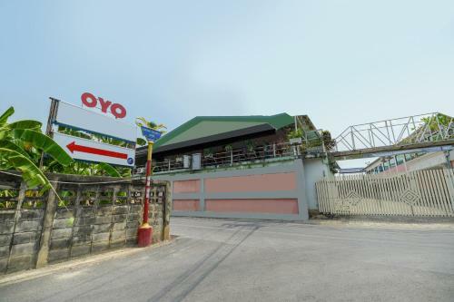 Hotel Oyo 762 Chompoo