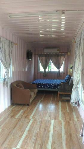 Hostal Baan Suan Chiva Saran