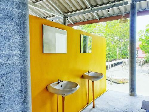 Baan Argong Homestay Pakphanang
