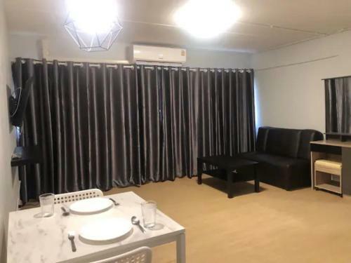 Apartamento Popular Condo Near Impact/thunder Dome