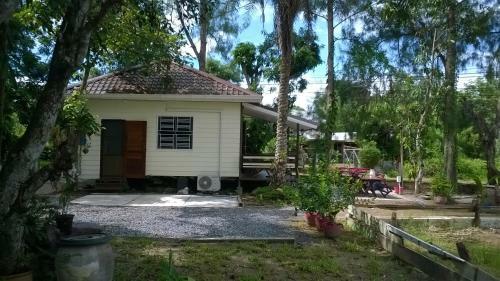 Hostal Wasuthan Garden House