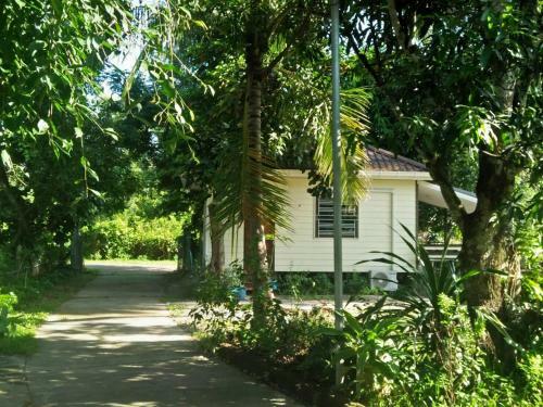 Hostal Wasuthan Garden House