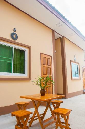 Hostal Banphunsap Phayao 168
