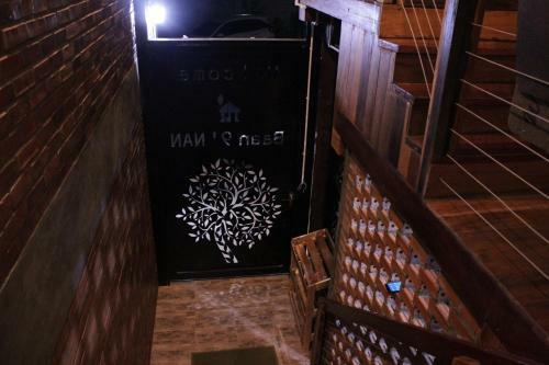 Hostal Baan 9'nan Guest Home In Nan City.
