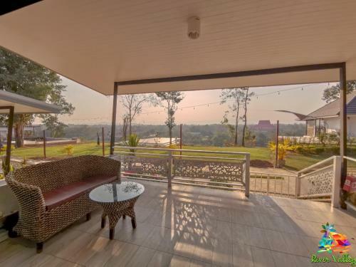 Hotel River Valley Resort