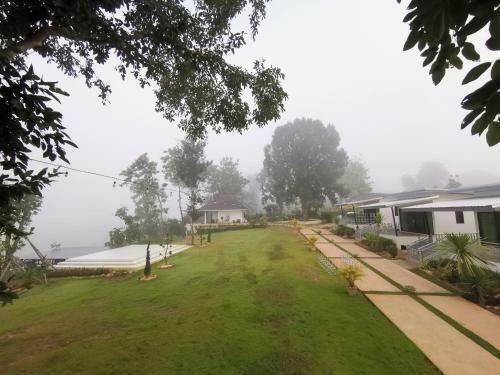 Hotel River Valley Resort