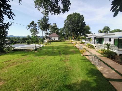 Hotel River Valley Resort