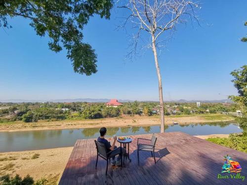 Hotel River Valley Resort