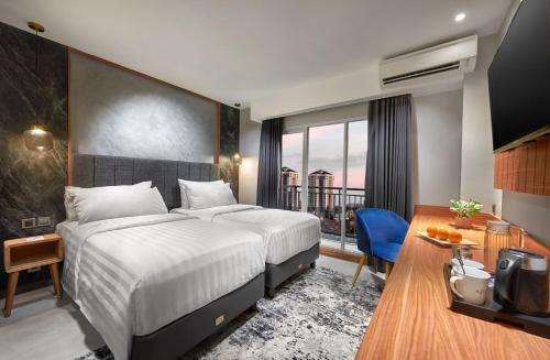 Hotel Aston Inn Jemursari