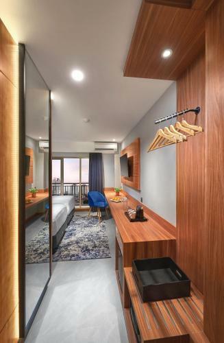 Hotel Aston Inn Jemursari