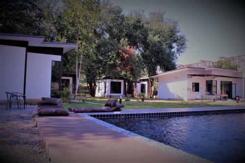 Hotel Serene Resort