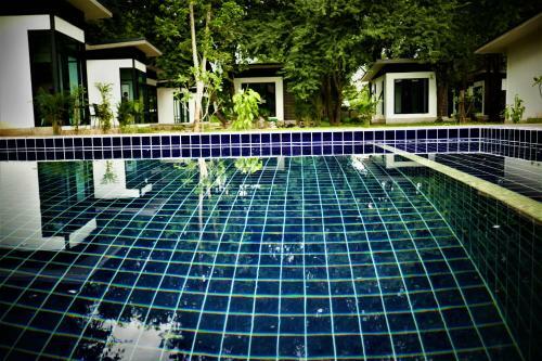 Hotel Serene Resort
