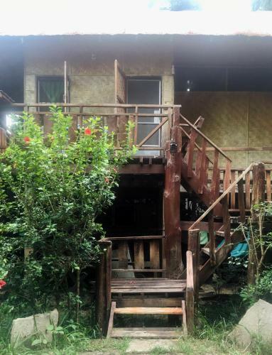 Golden Hut -chill Bungalows In Town??????????