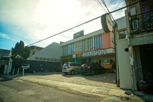 Sans Hotel Box Mansion Surabaya